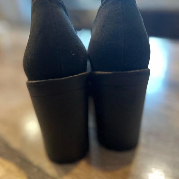 H&M Black Divided Ankle Bootie Chunky Heel 8.5 - Picture 3 of 8